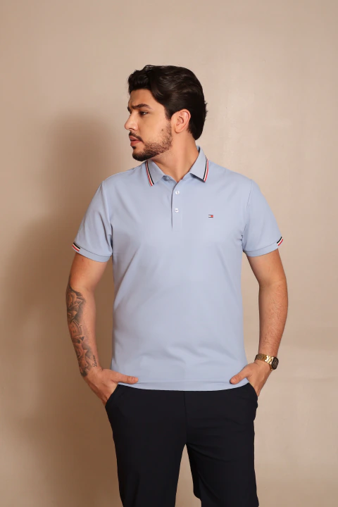 Polo Tecnológica Tommy Azul Bebê | Tecido Que Não Precisa Passar