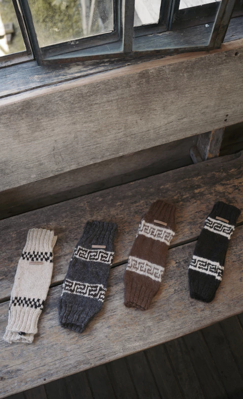 POLAINAS TEJIDAS HAND MADE DE LLAMA ART 4140 N- New In! - AGOSTINA BIANCHI - SHOP ONLINE 