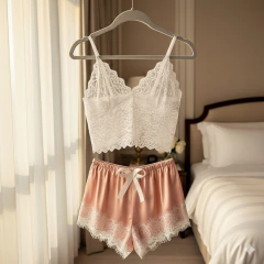 Pijama Deluxe 3 piezas + Regalo - tienda online