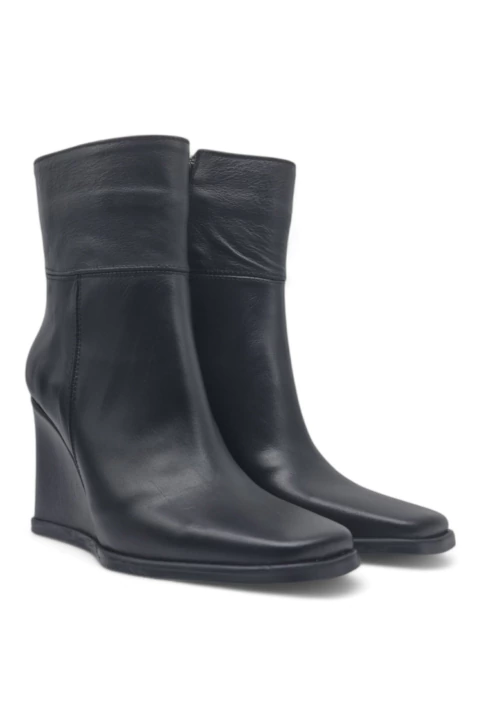 DIANA BOTINETA (BVH602A)