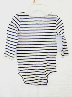 Body OshKosh 6 a 9 meses - maria del este