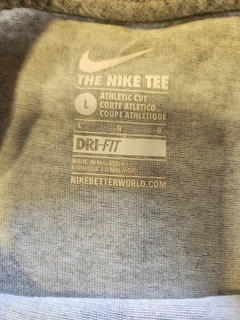 Remera Nike Dri-Fit Talle L 12 a 13 años - tienda online