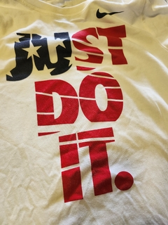 Remera Nike Dri-Fit Talle L 12 a 13 años - maria del este