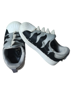 Zapatillas Adidas Superstar talle 24 - maria del este