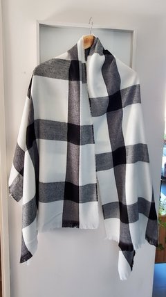 Mantón de Lanilla Blanco y negro - comprar online