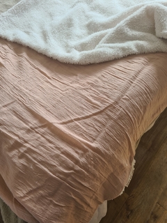 Manta / pie de cama Estambul Rosa Corderito - tienda online