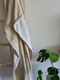 Manta / pie de cama Estambul Natural Corderito - comprar online