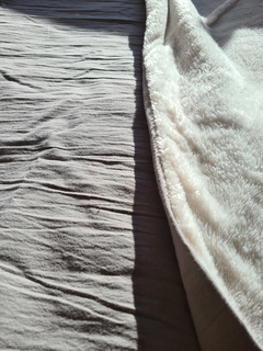 Manta / pie de cama Ártica Corderito - maria del este