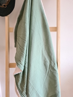Manta / pie de cama Estambul Verde musgo corderito - comprar online