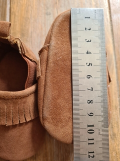 Zapatos gamuza con flecos 11 cms largo en internet