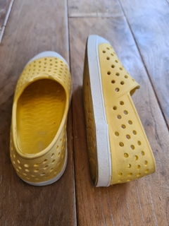 Old navy talle 10 EEUU 18,5 cms