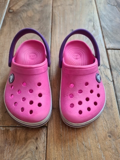 Crocs talle 26