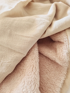 MANTA / PIE DE CAMA ESTAMBUL BEIGE CORDERITO BEIGE en internet