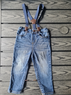 Jean con tiradores OshKosh 18 a 24 meses