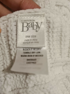 Manta tejida Nordstrom baby en internet