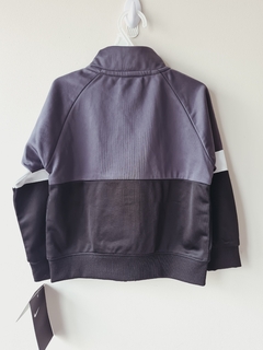 Campera Nike 18 meses - maria del este