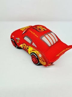 Auto de peluche Cars licencia disney en internet