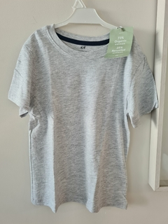 Remera h&m 4 a 6 años