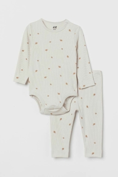 Conjunto h&m 4 a 6 meses