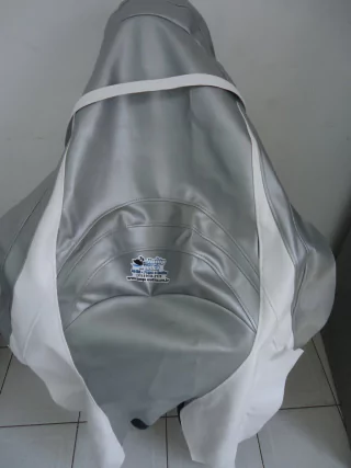 CAPA DE BANCO GTI 130 SE ANO 2012