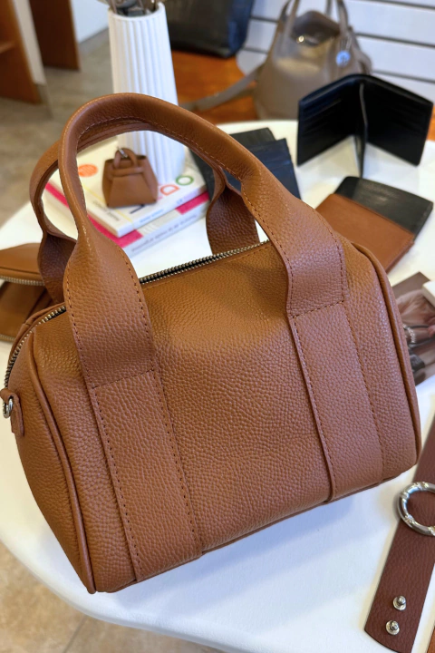 CARTERA DE CUERO BAULITO - Carteras de Cuero Bevilacqua Bags