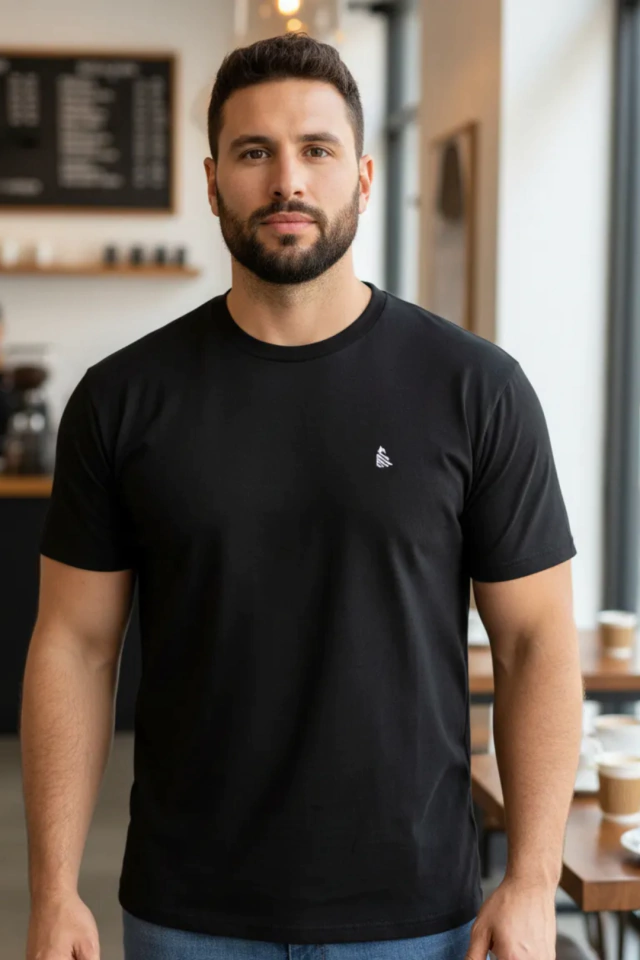 REMERA PICTON LEADER NEGRA LOGO BORDADO — imagen 2