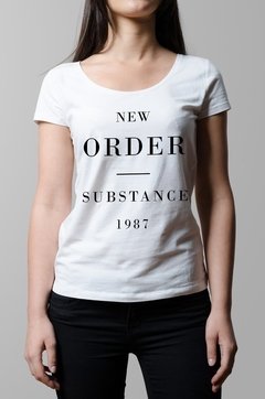 Remera New Order blanca mujer