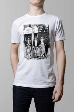Remera Ramones blanca hombre