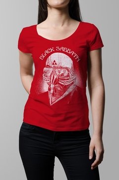 Remera Black Sabbath roja mujer