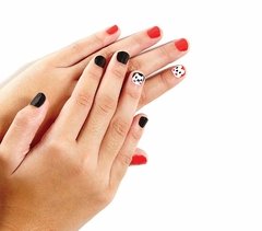 Nail Art: Over 35 Easy Designs for Little Fingers en internet