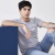 Remera ICON gris on internet