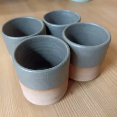 Set Jarrito Cafetero x 4 / esmalte piedra - Plusultra | Objetos de diseño