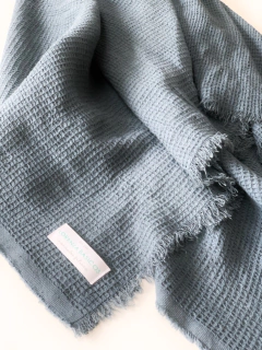 Manta Baby & Deco Grande Waffle Azul Desflecada - comprar online