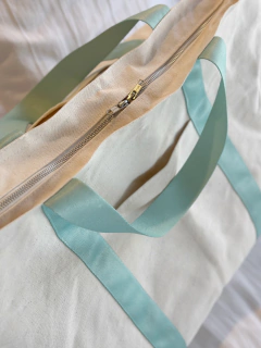 Bolso Mykonos con Cierre Correas Acqua - Lorenza Básicos 