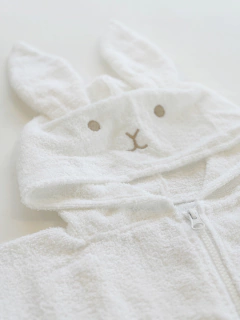 Bata de Toalla Conejo con Carita Arena en internet