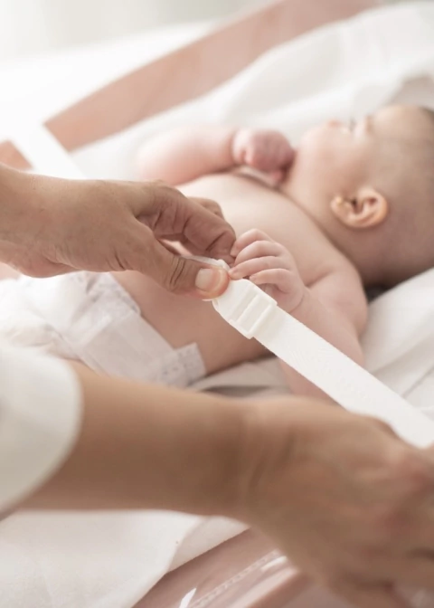 Cambiador Rígido Anti Vuelco con Cinturón de Seguridad Tusor Rosa - comprar online