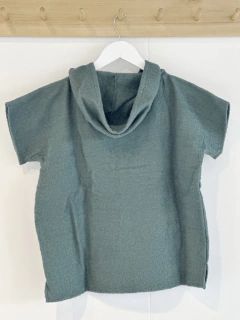 2DA SELECCION - Happy Poncho de Toalla Verde Seco, talle 4 a 6 años - comprar online