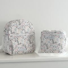 Mochila Flores - Lorenza Basicos | Básicos y Accesorios para Bebés | Envíos a Todo el País
