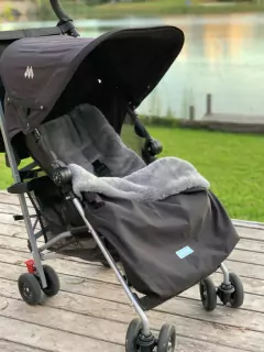 Modelo Exclusivo - Colchoncito de Micropiel Gris lisa con Cubrepies Impermeable y apertura inferior - Lorenza Básicos 