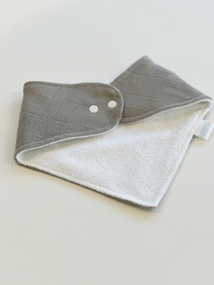 Babero Bandana de gasa tricapa impermeable Gris en internet