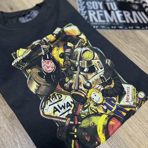 Remera Fallout Collage