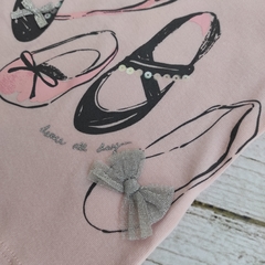 Remera importada danza rosa - comprar online
