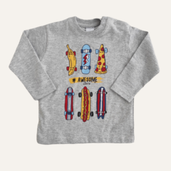 Remera patinetas gris