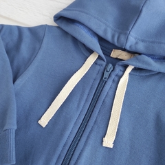 Campera elastizada BOMBAY azulino - comprar online