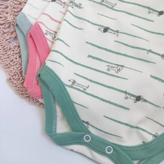 Body DOGGY verde - Carcajada Ropa de Chicos