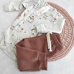 Pantalón frisa NICO chocolate - comprar online