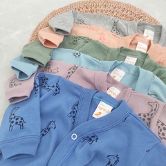 Enterito JIRAFITAS celeste pastel - comprar online