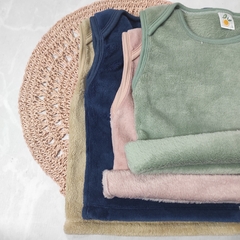 Chaleco piel BENNY rosa - Carcajada Ropa de Chicos