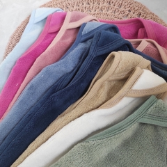 Chaleco piel BENNY celeste - Carcajada Ropa de Chicos