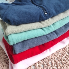 Buzo polar HOLLY gris topo - Carcajada Ropa de Chicos